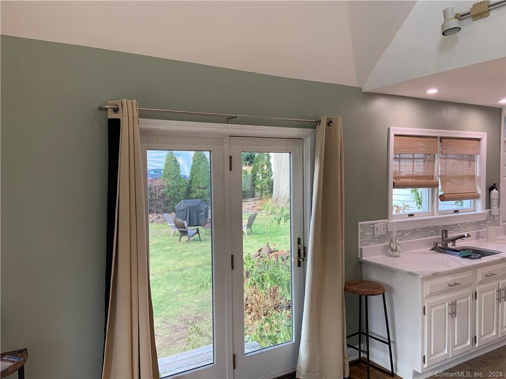 9 Beech Street Farmington CT 06032