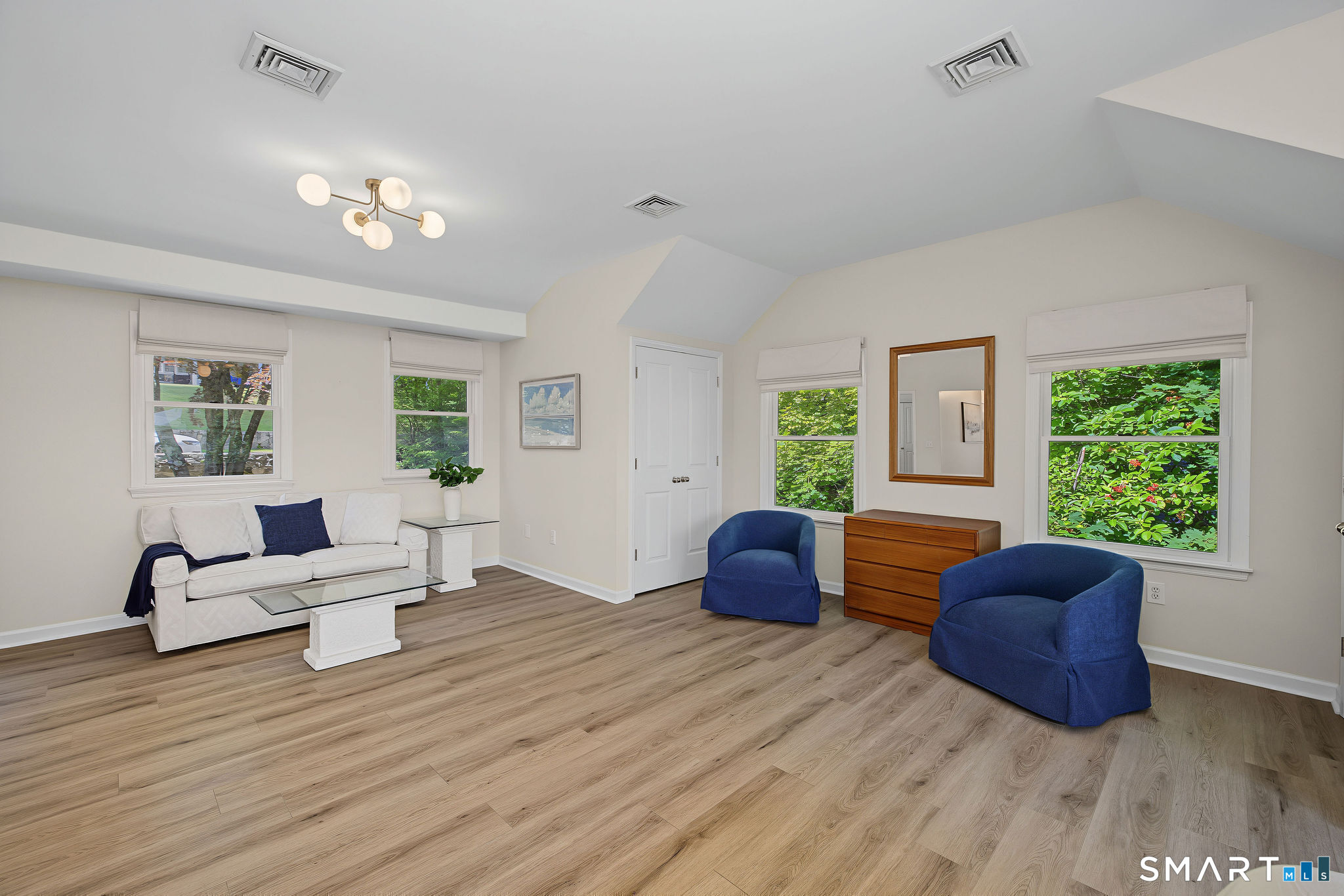 14 Shore Road Danbury CT 06811