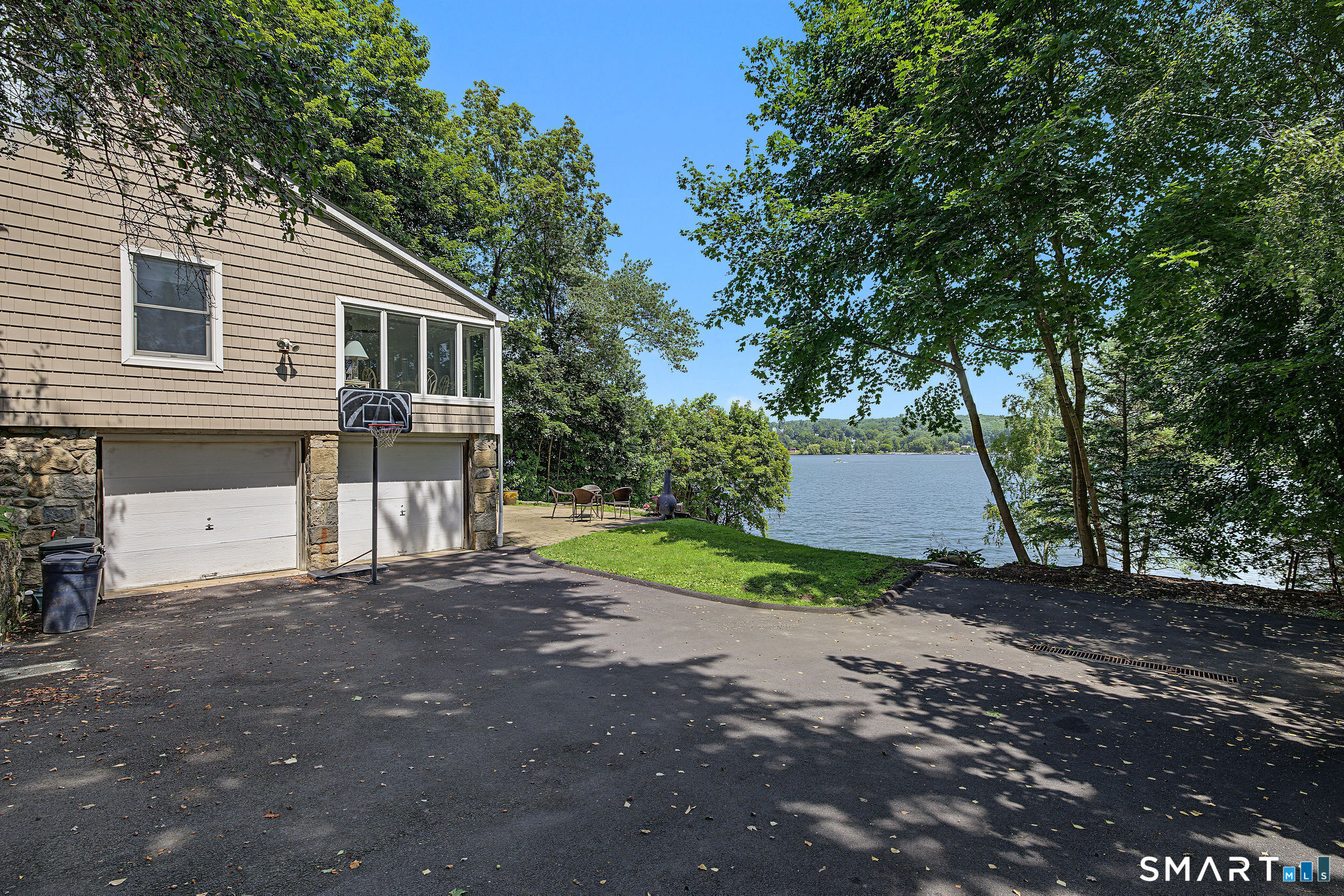 14 Shore Road Danbury CT 06811