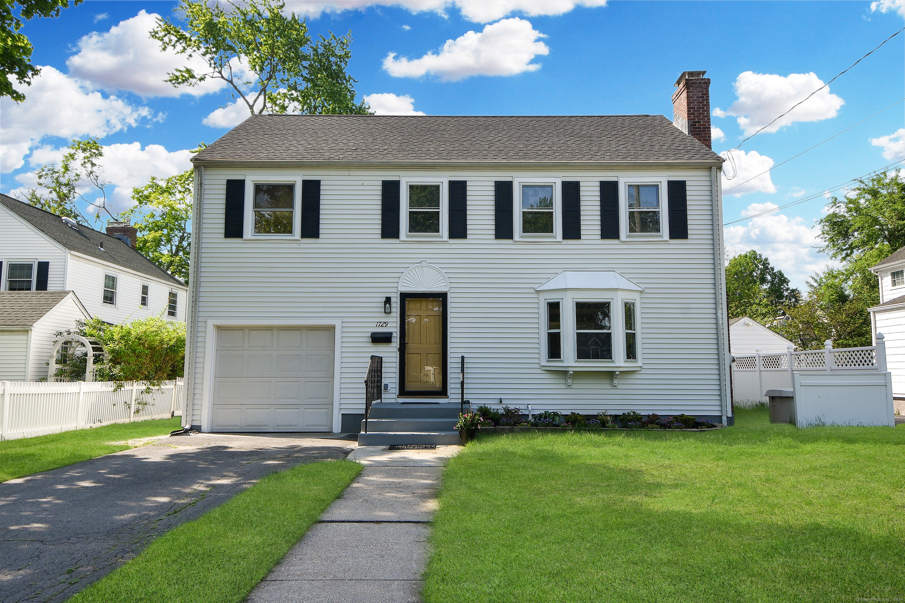 1729 Boulevard West Hartford CT 06107