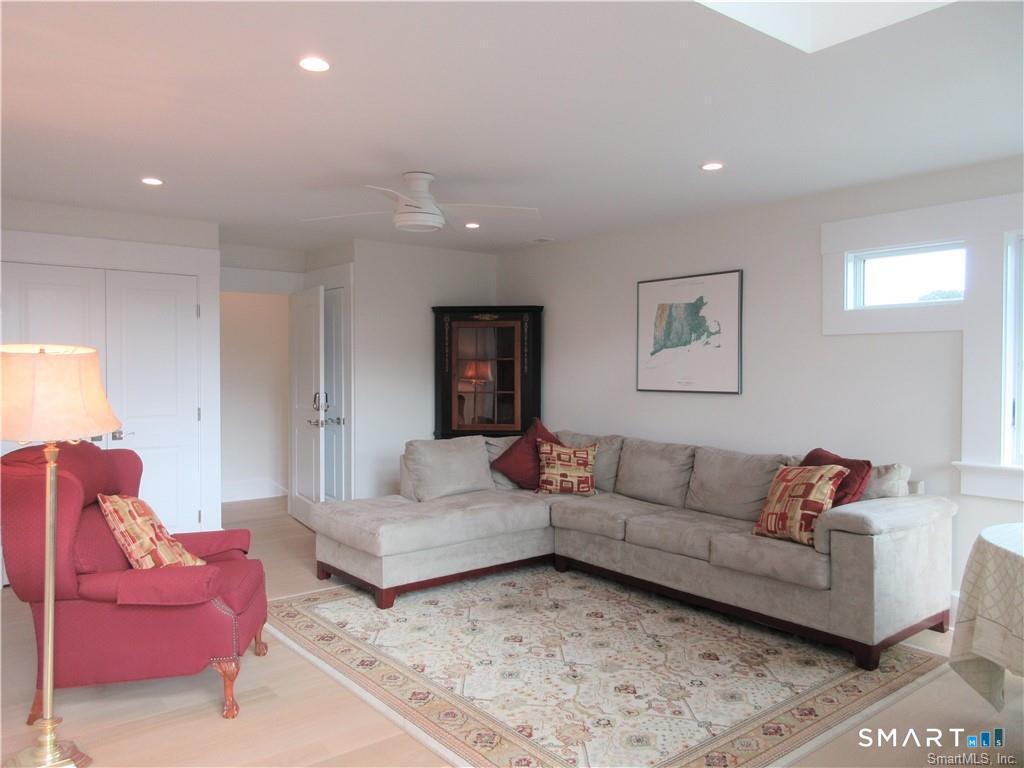 17 Division Street Waterford CT 06385