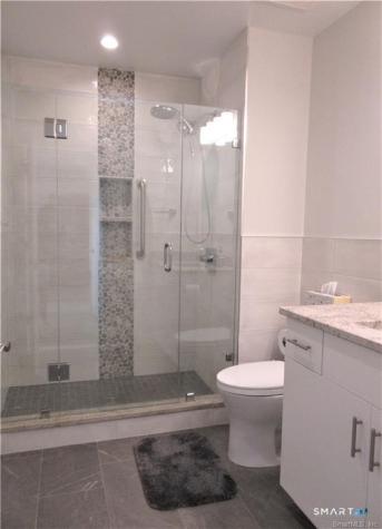 17 Division Street Waterford CT 06385