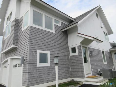 17 Division Street Waterford CT 06385