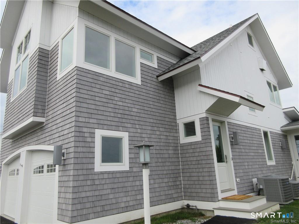 17 Division Street Waterford CT 06385
