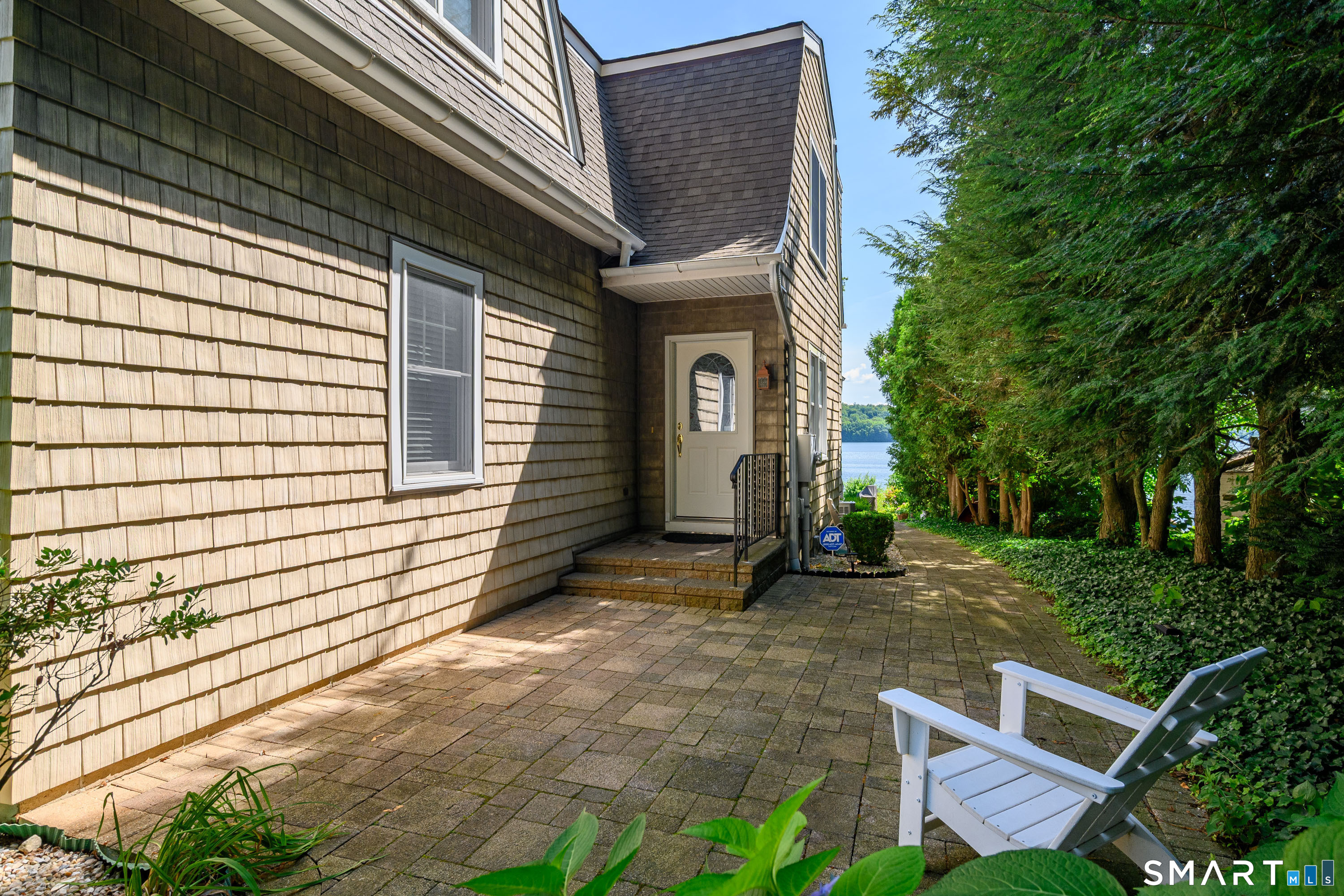 4 Eastview Road New Fairfield CT 06812