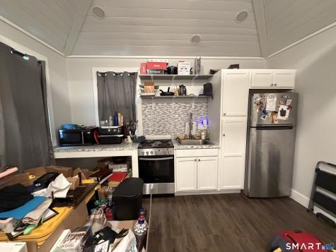 179 Montauk Avenue New London CT 06320