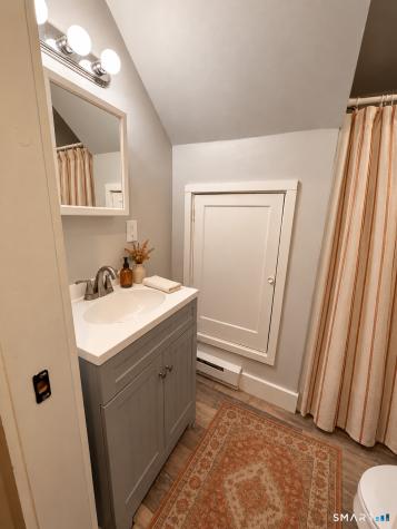 179 Montauk Avenue New London CT 06320