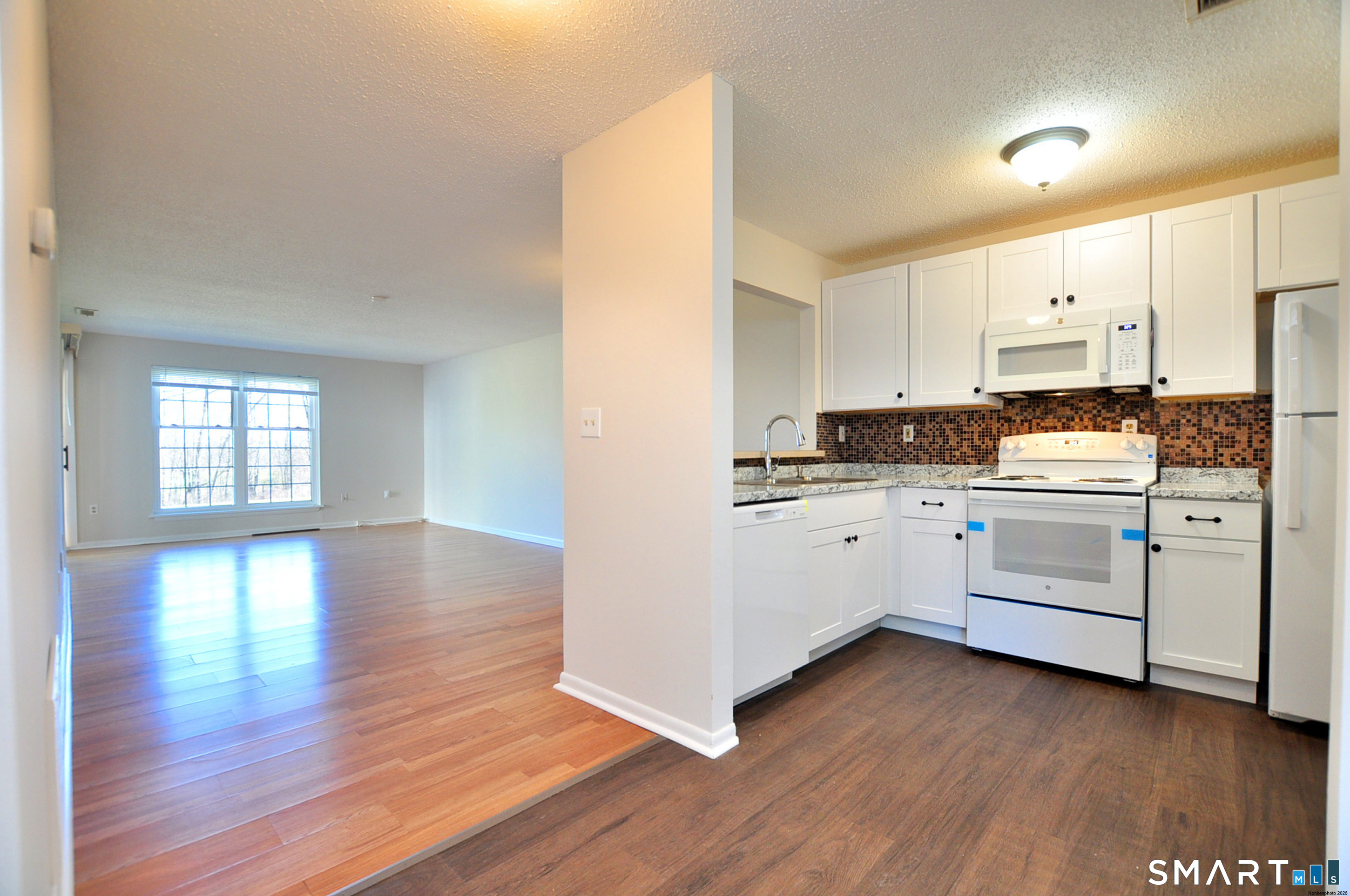 207 Country Club Court Rocky Hill CT 06067