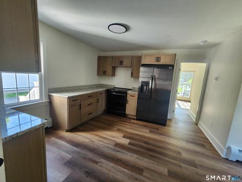 82 State Street Guilford CT 06437