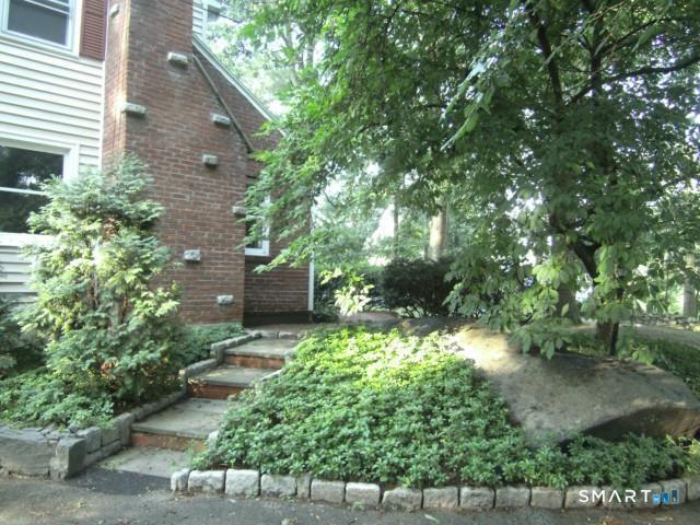 407 West Hill Road Stamford CT 06902