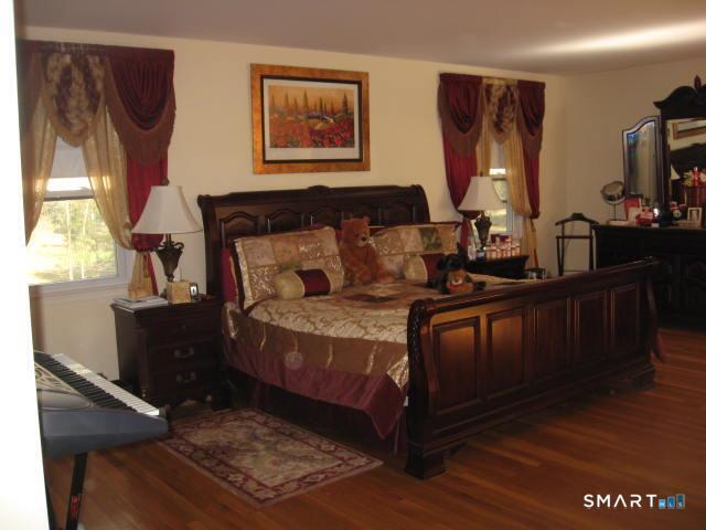 407 West Hill Road Stamford CT 06902