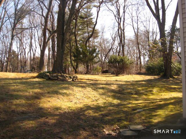 407 West Hill Road Stamford CT 06902