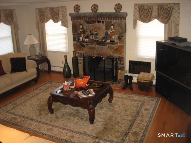 407 West Hill Road Stamford CT 06902
