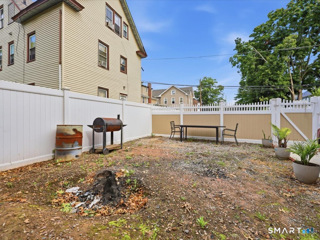 26 Limerick Street New Haven CT 06513