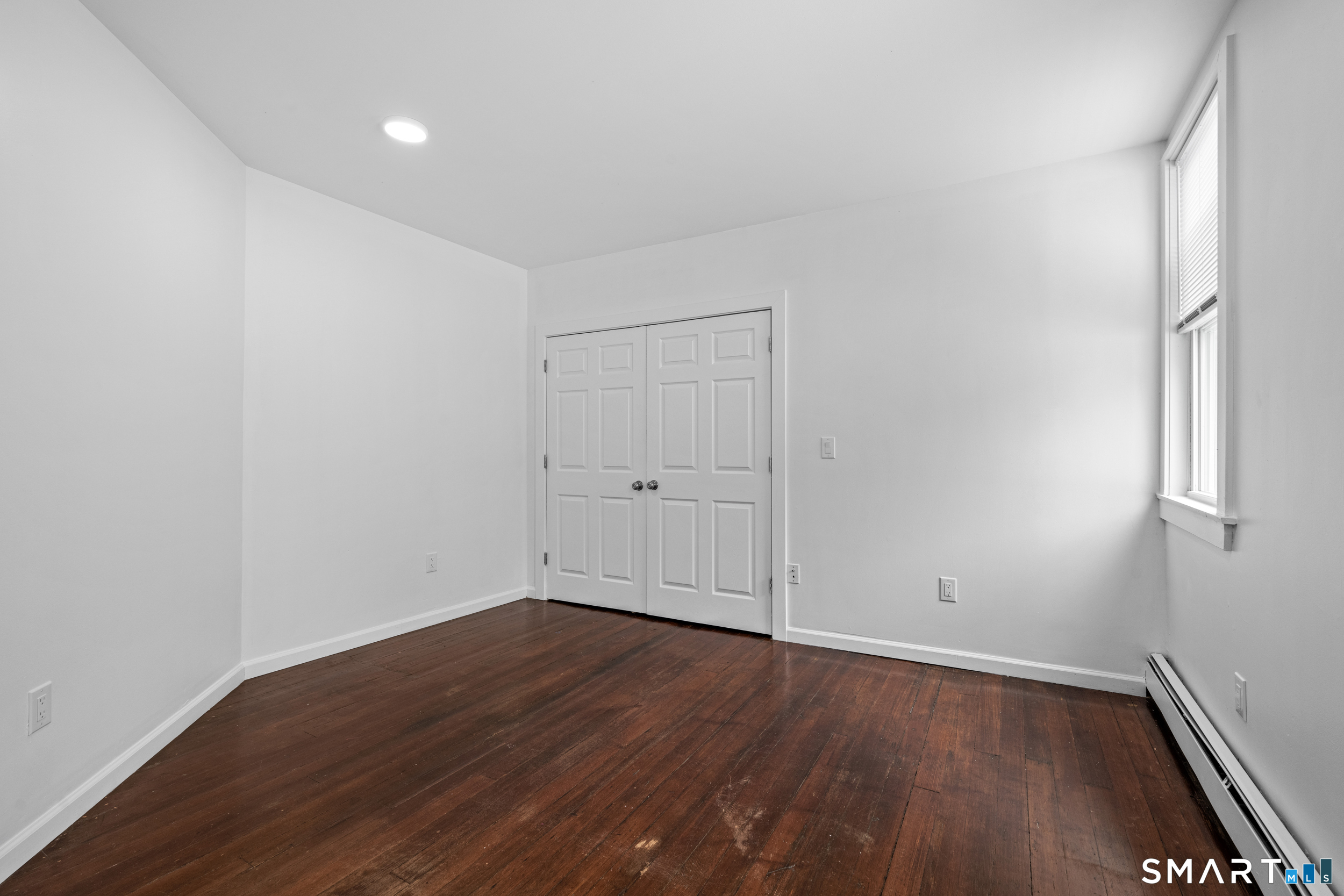 18 Bank Street New London CT 06320