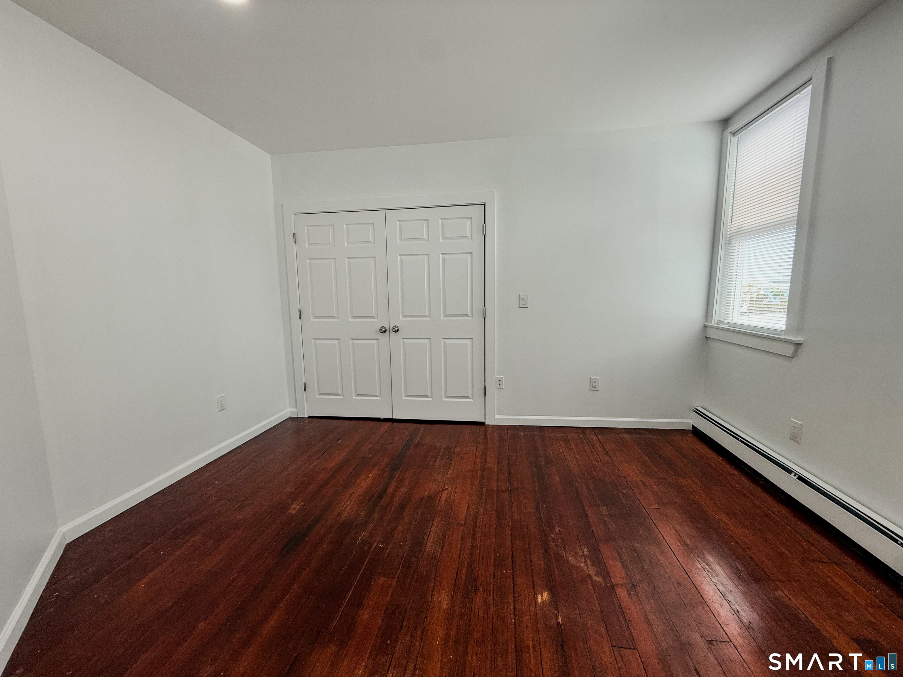 18 Bank Street New London CT 06320