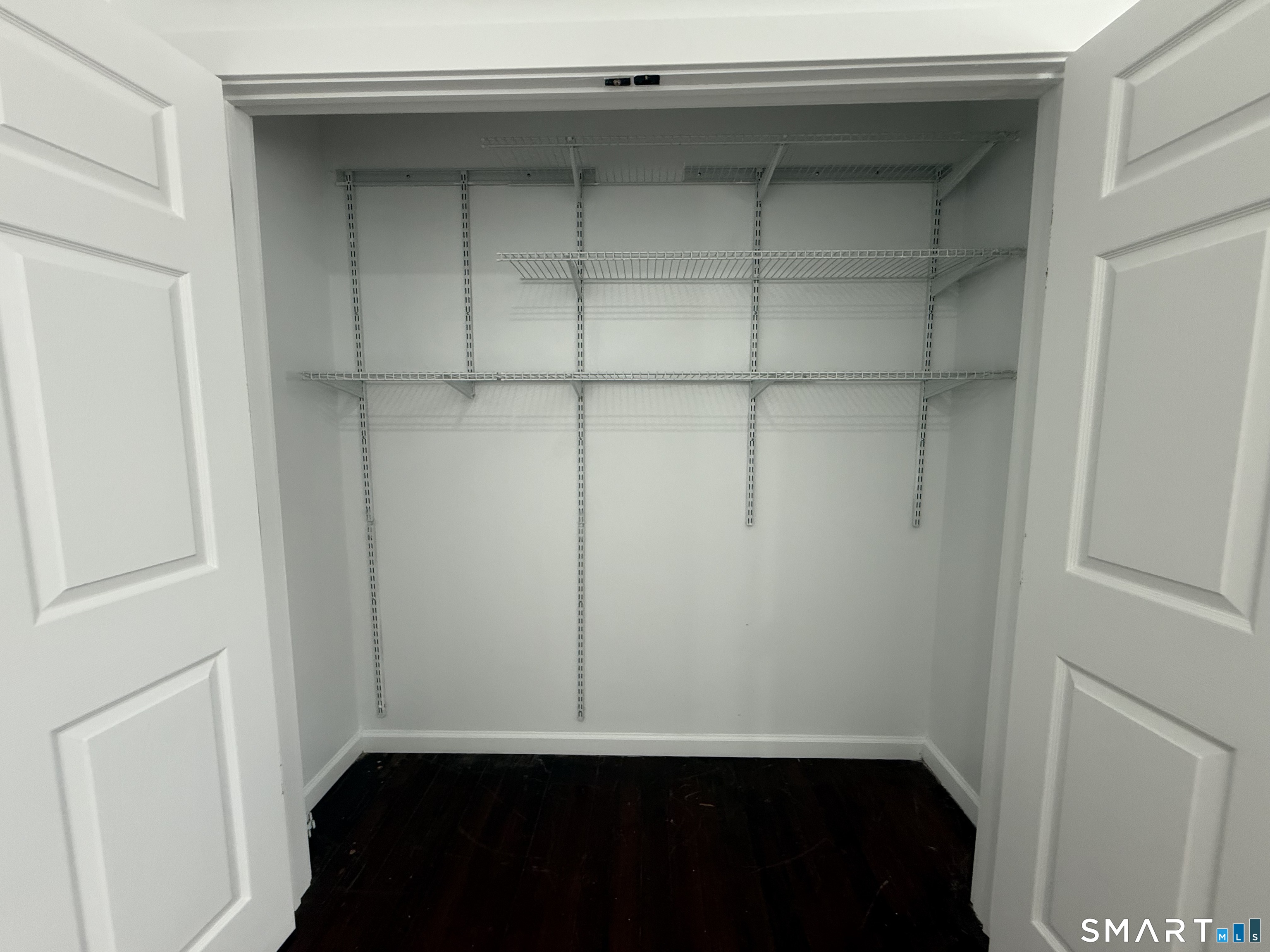 18 Bank Street New London CT 06320
