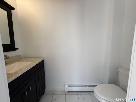 18 Bank Street New London CT 06320