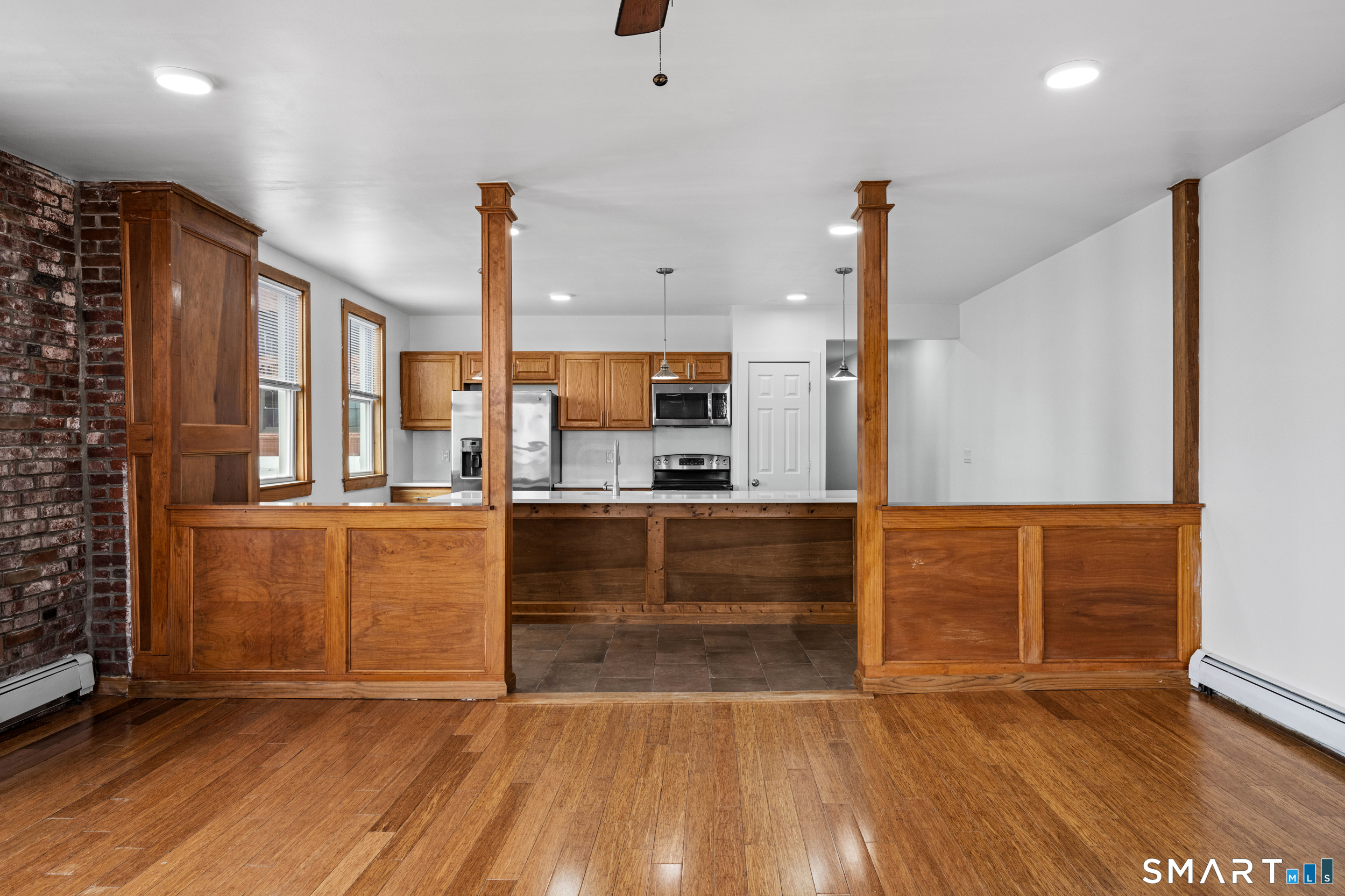 18 Bank Street New London CT 06320