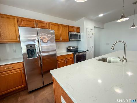 18 Bank Street New London CT 06320