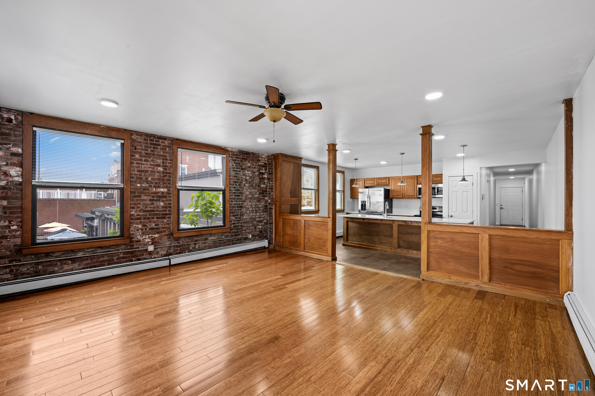 18 Bank Street New London CT 06320