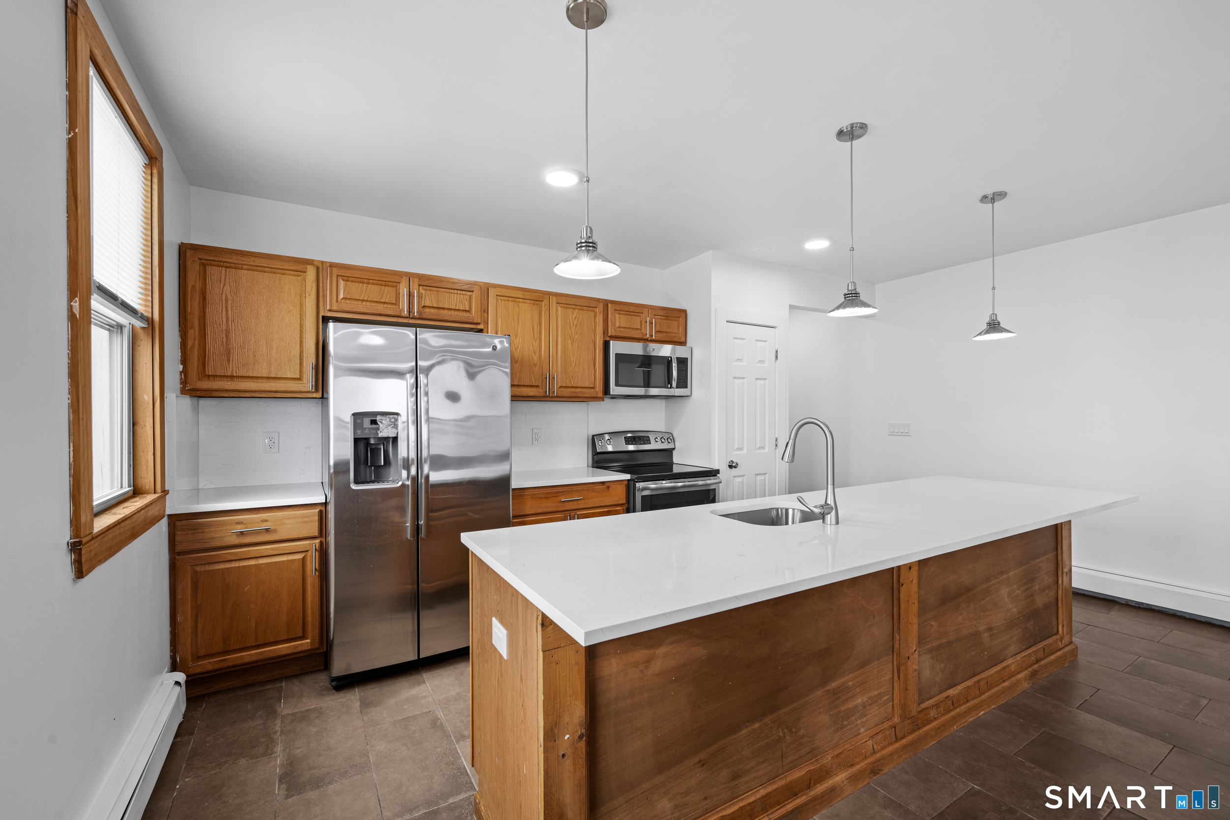 18 Bank Street New London CT 06320