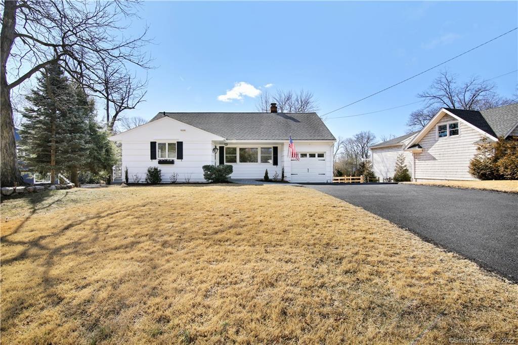 40 Lakeview Drive Stamford CT 06905
