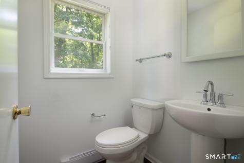 19 East Main Street Salisbury CT 06068