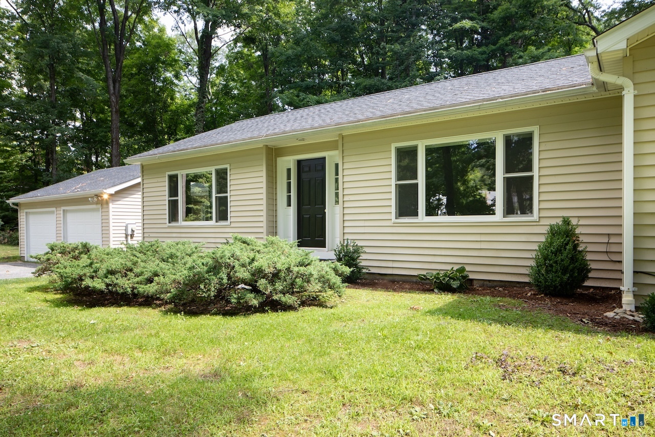 19 East Main Street Salisbury CT 06068
