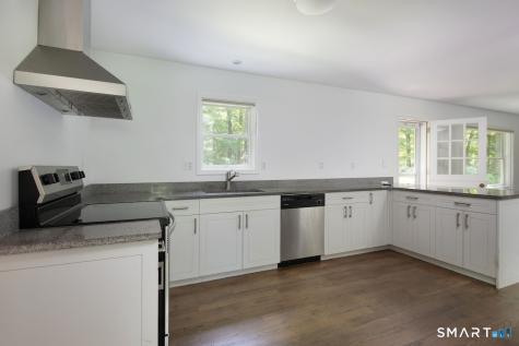19 East Main Street Salisbury CT 06068