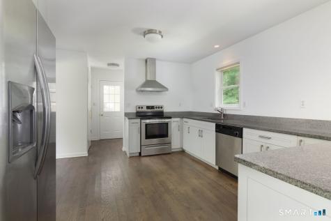 19 East Main Street Salisbury CT 06068
