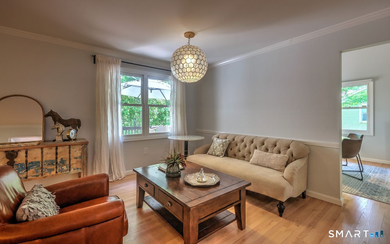 9 Canterbury Road Hamden CT 06514