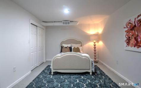 9 Canterbury Road Hamden CT 06514