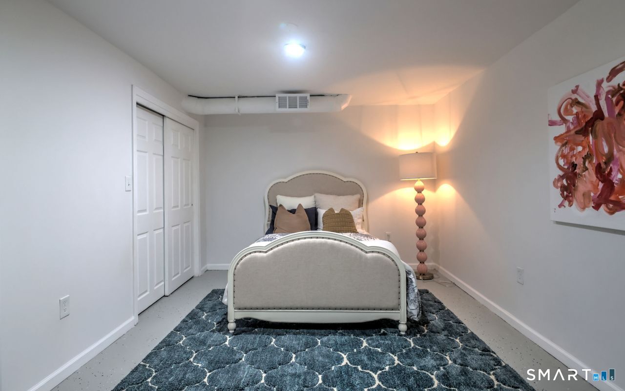 9 Canterbury Road Hamden CT 06514