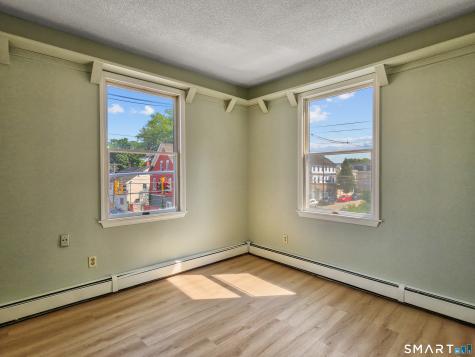 294 Central Avenue Norwich CT 06360