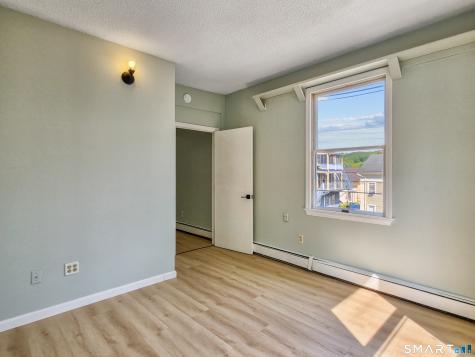 294 Central Avenue Norwich CT 06360