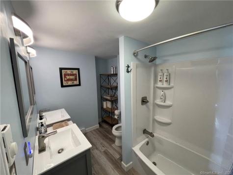 5 Pearl Street Groton CT 06355