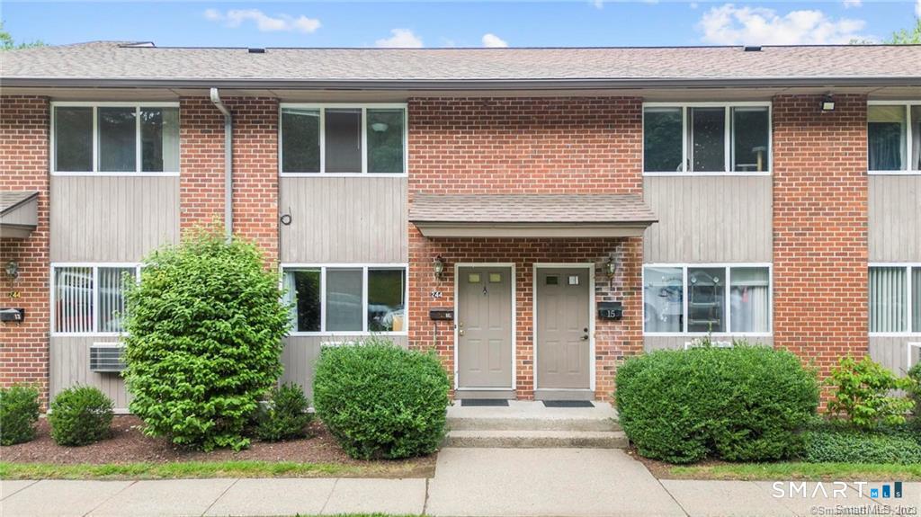 Farmington CT, 244 New Britain Avenue, Unit 14