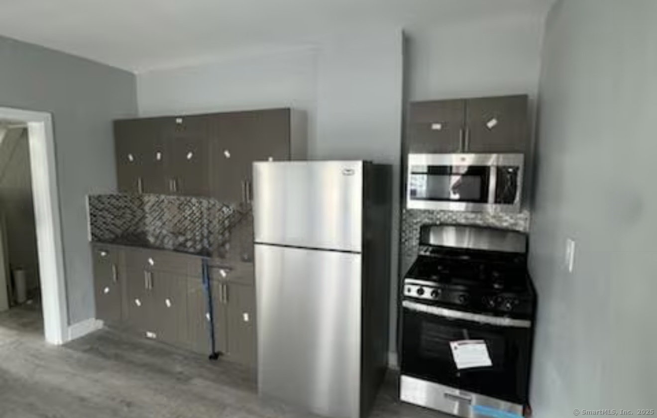 657 Maple Street Bridgeport CT 06608