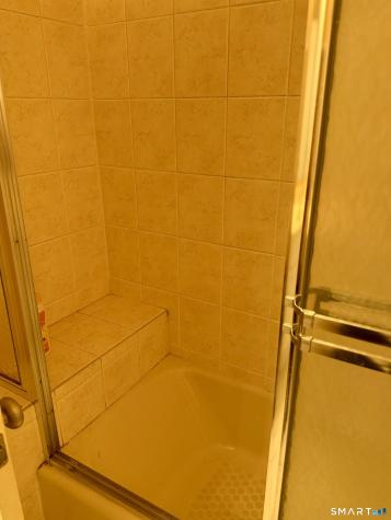85 Harbour Close New Haven CT 06519