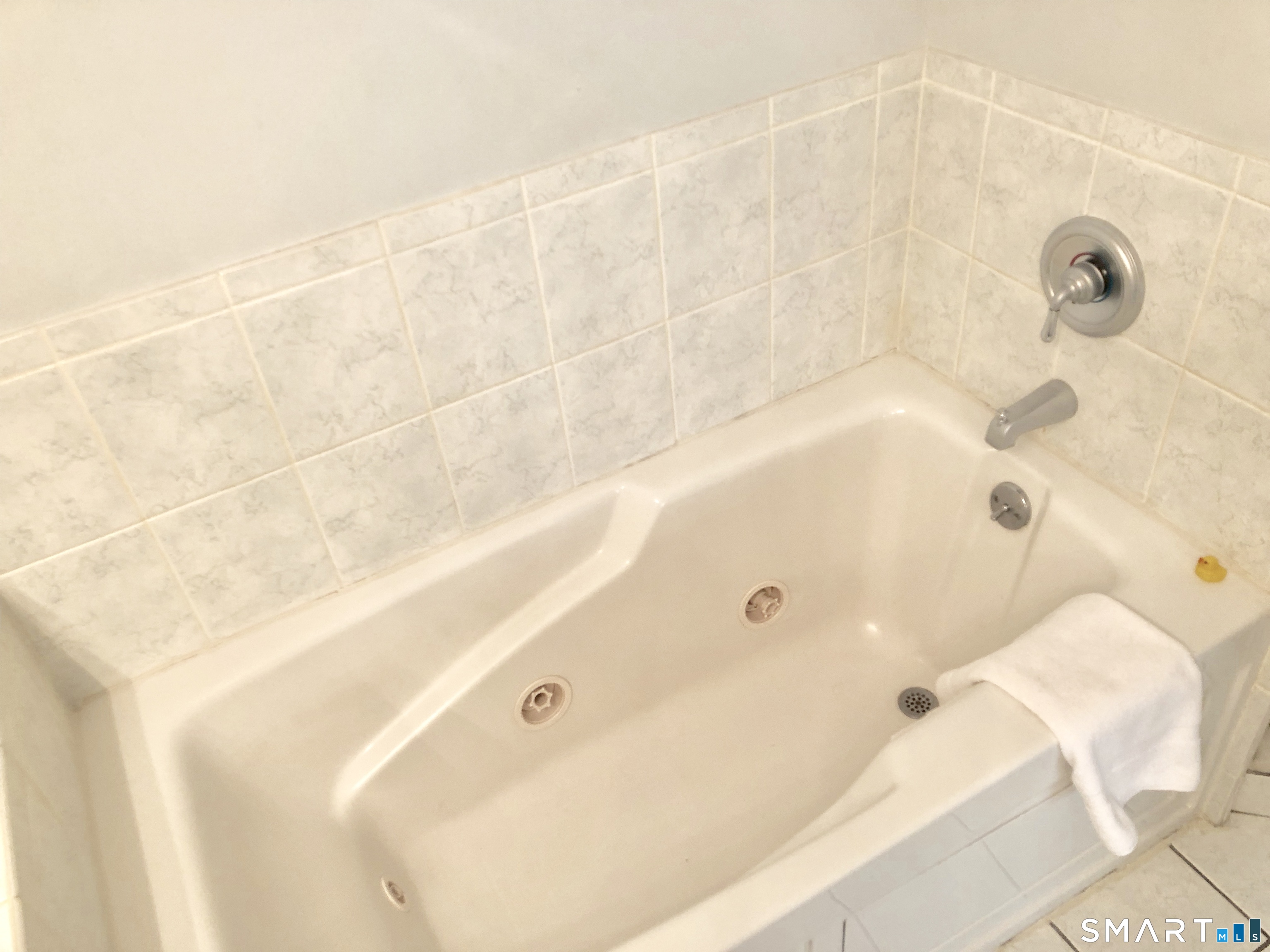 85 Harbour Close New Haven CT 06519