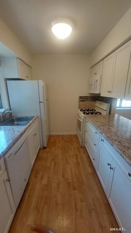 28 Andover Court Brookfield CT 06804