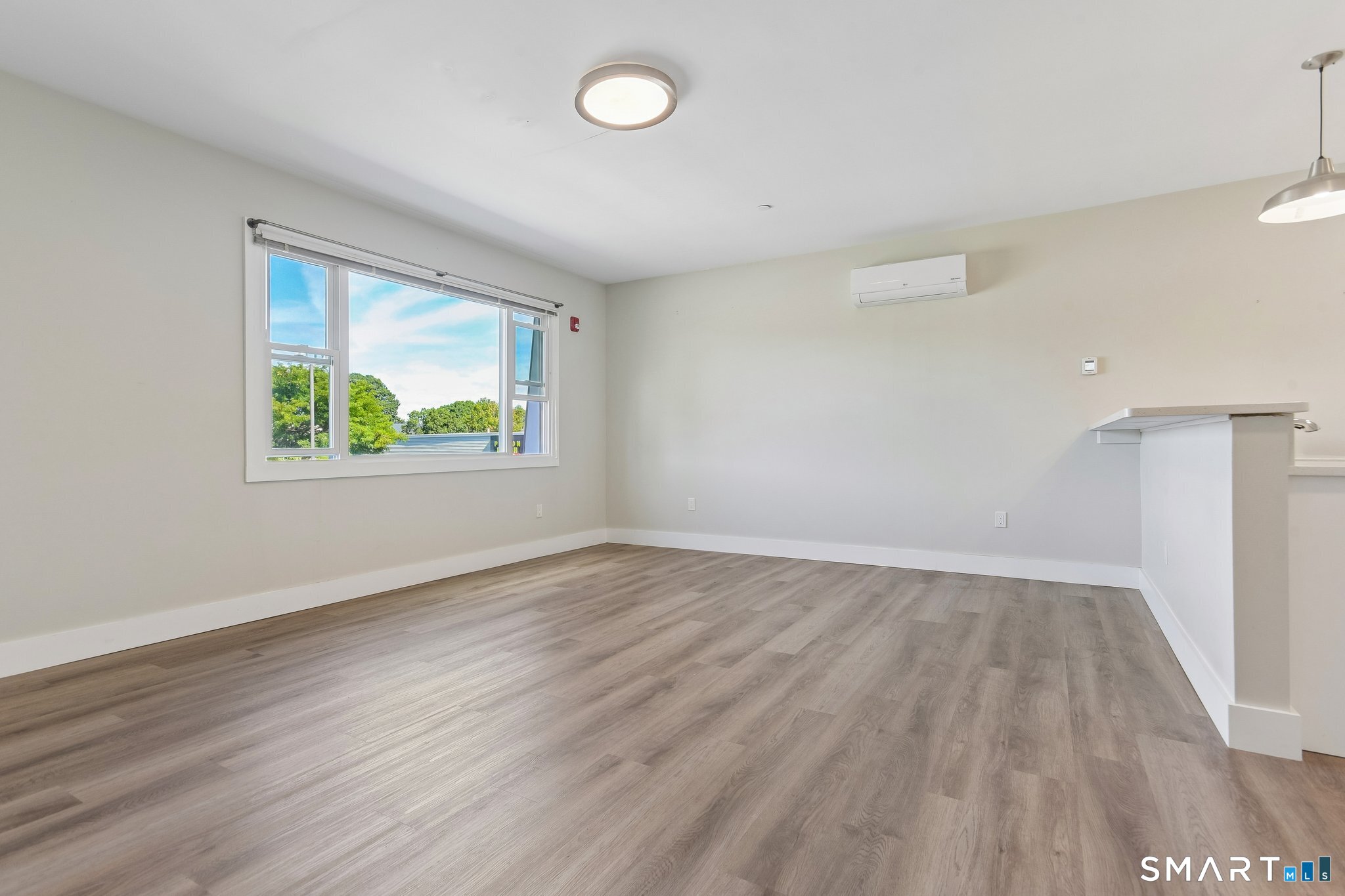 256 Captain Thomas Boulevard West Haven CT 06516