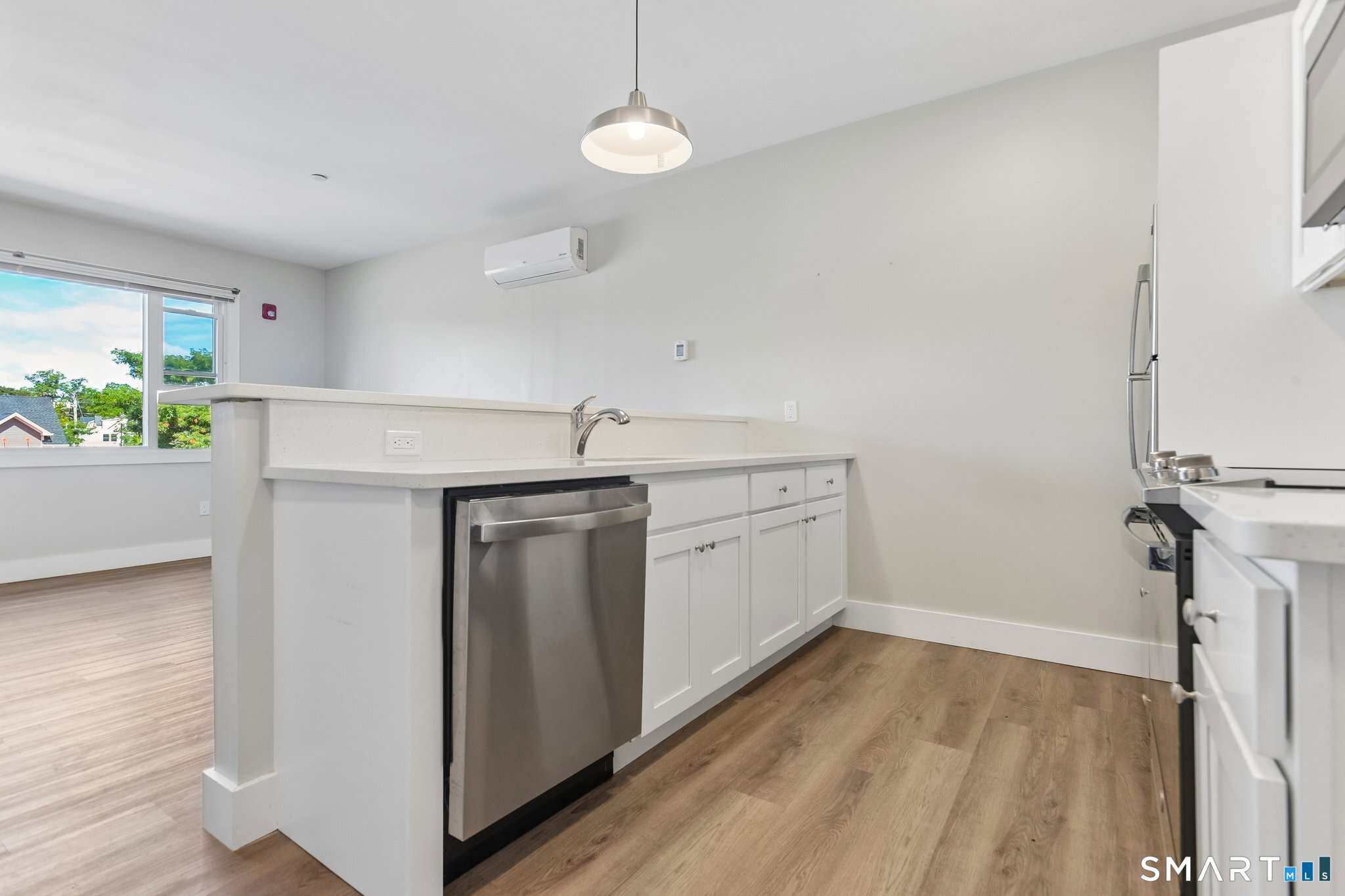 256 Captain Thomas Boulevard West Haven CT 06516