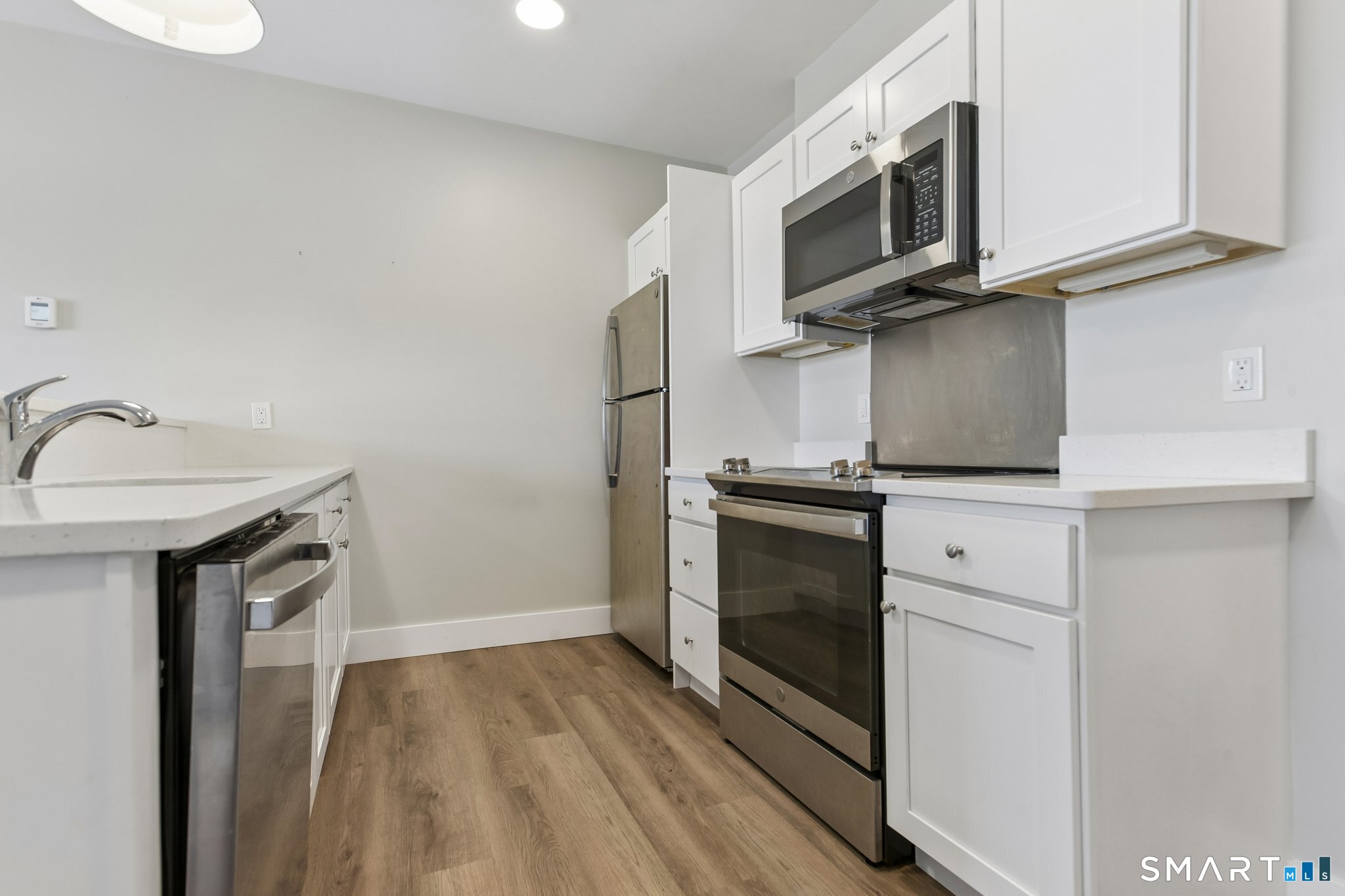 256 Captain Thomas Boulevard West Haven CT 06516