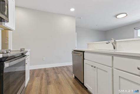 256 Captain Thomas Boulevard West Haven CT 06516