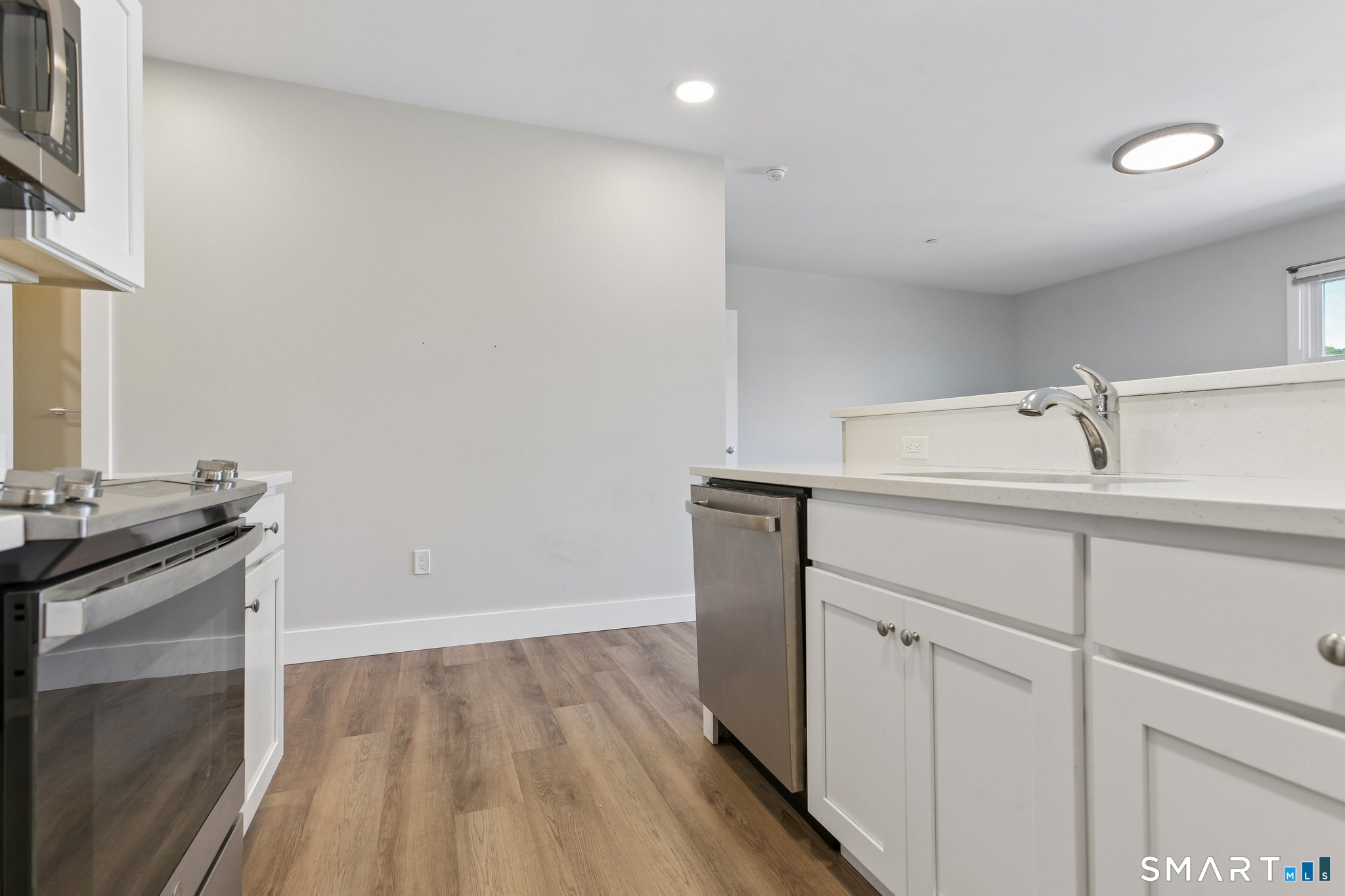 256 Captain Thomas Boulevard West Haven CT 06516