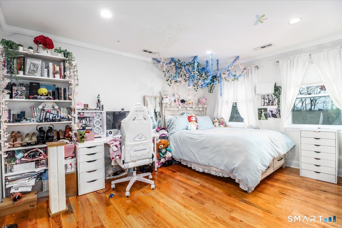 2445 Park Avenue Bridgeport CT 06604