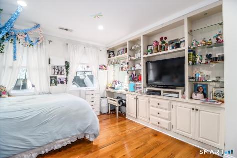 2445 Park Avenue Bridgeport CT 06604