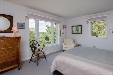 10 Morgan Point Groton CT 06340